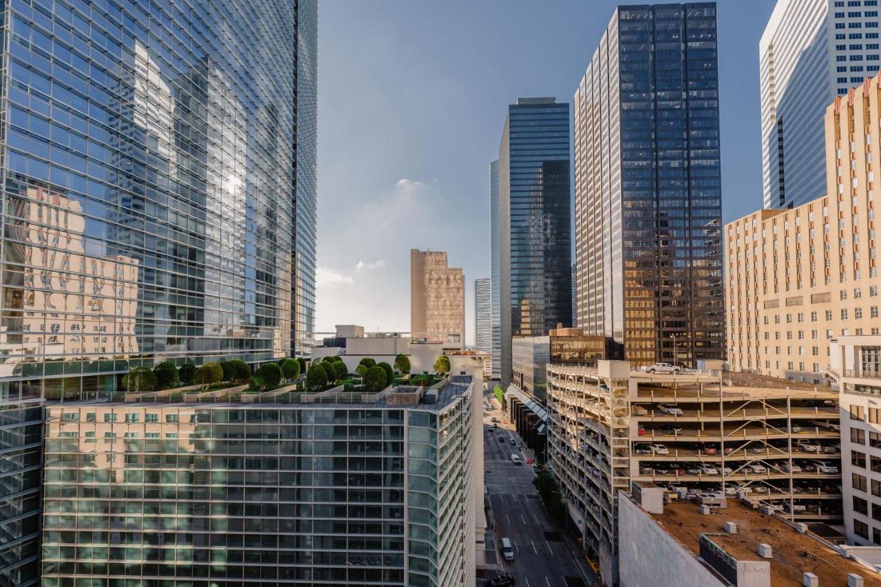 Jw Marriott Houston Downtown Exterior foto