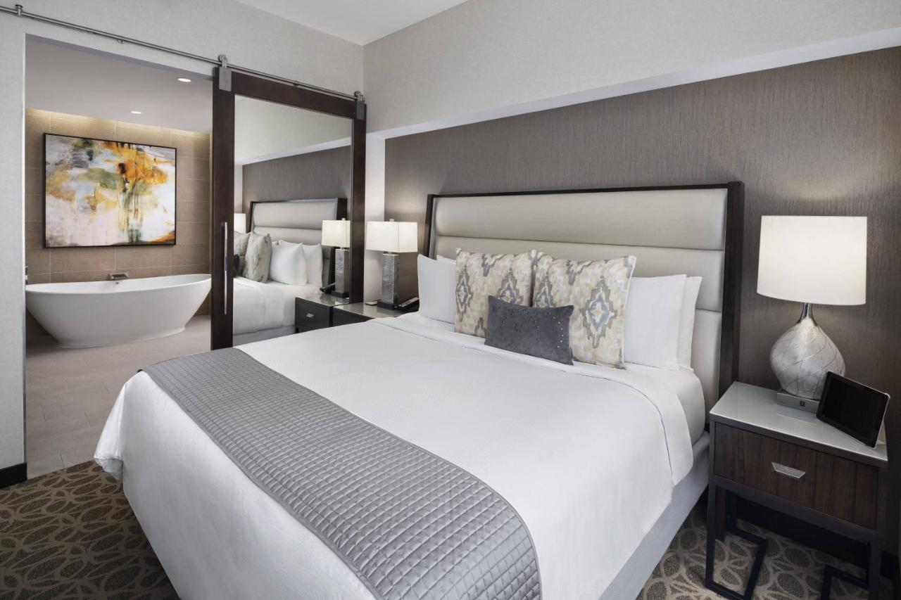 Jw Marriott Houston Downtown Exterior foto