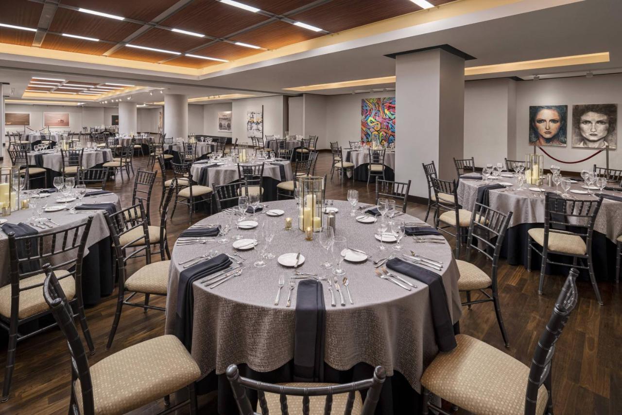 Jw Marriott Houston Downtown Exterior foto