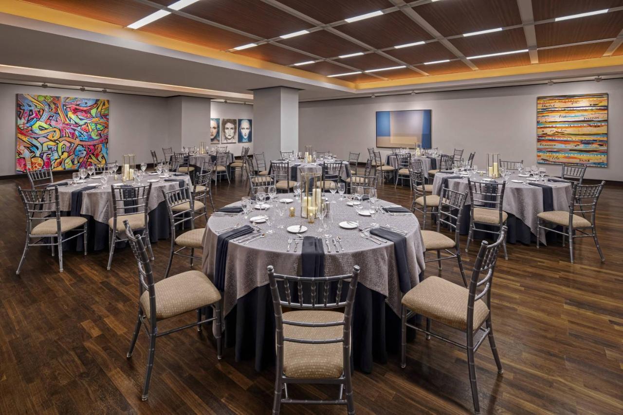 Jw Marriott Houston Downtown Exterior foto